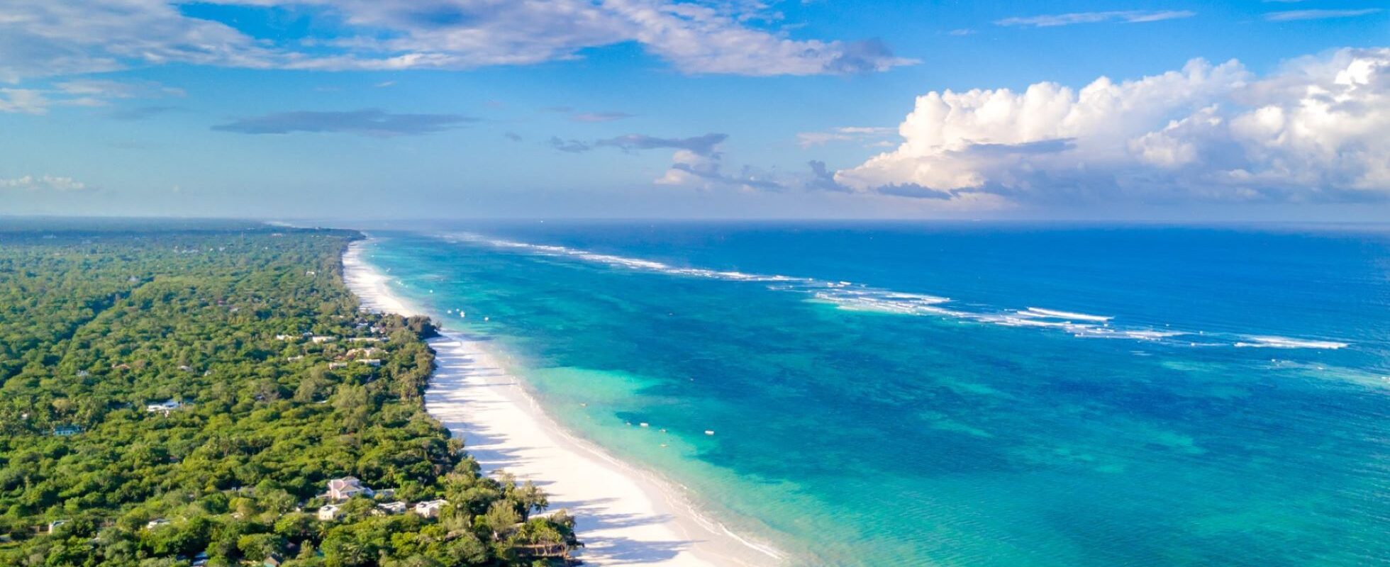 Costa de Diani Beach