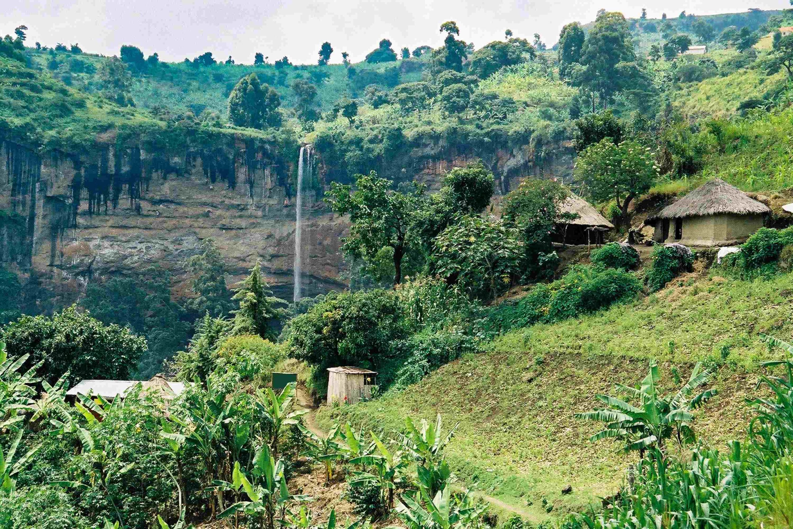 Senderismo en las Cataratas Sipi