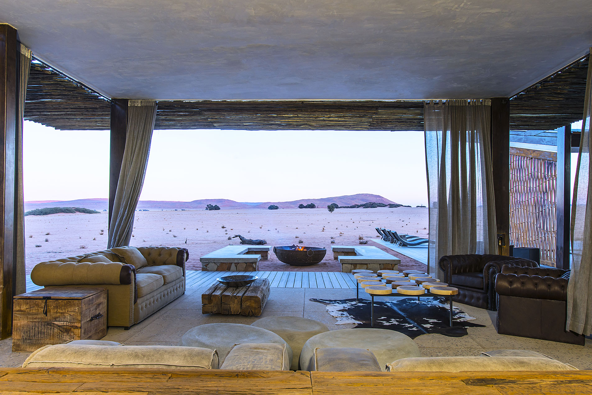 Dead Valley Lodge-Sun Karros